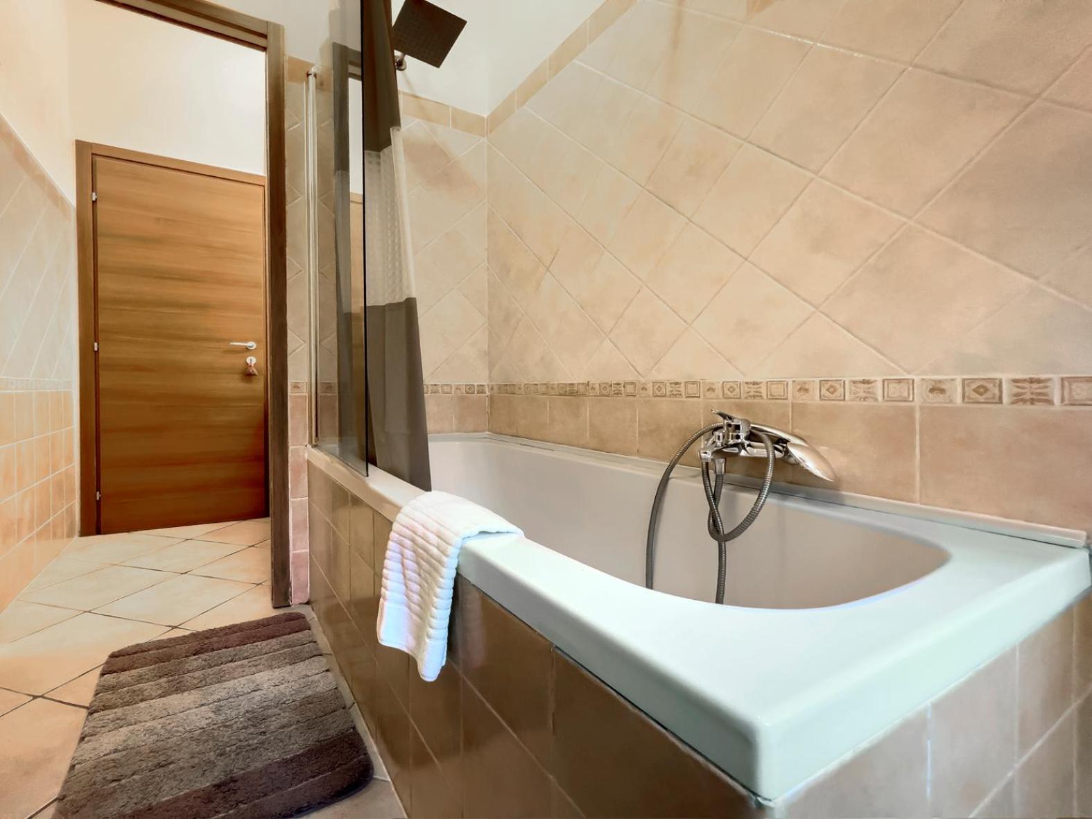 Spacious Apartment Near St Peter'S Church Рим Экстерьер фото